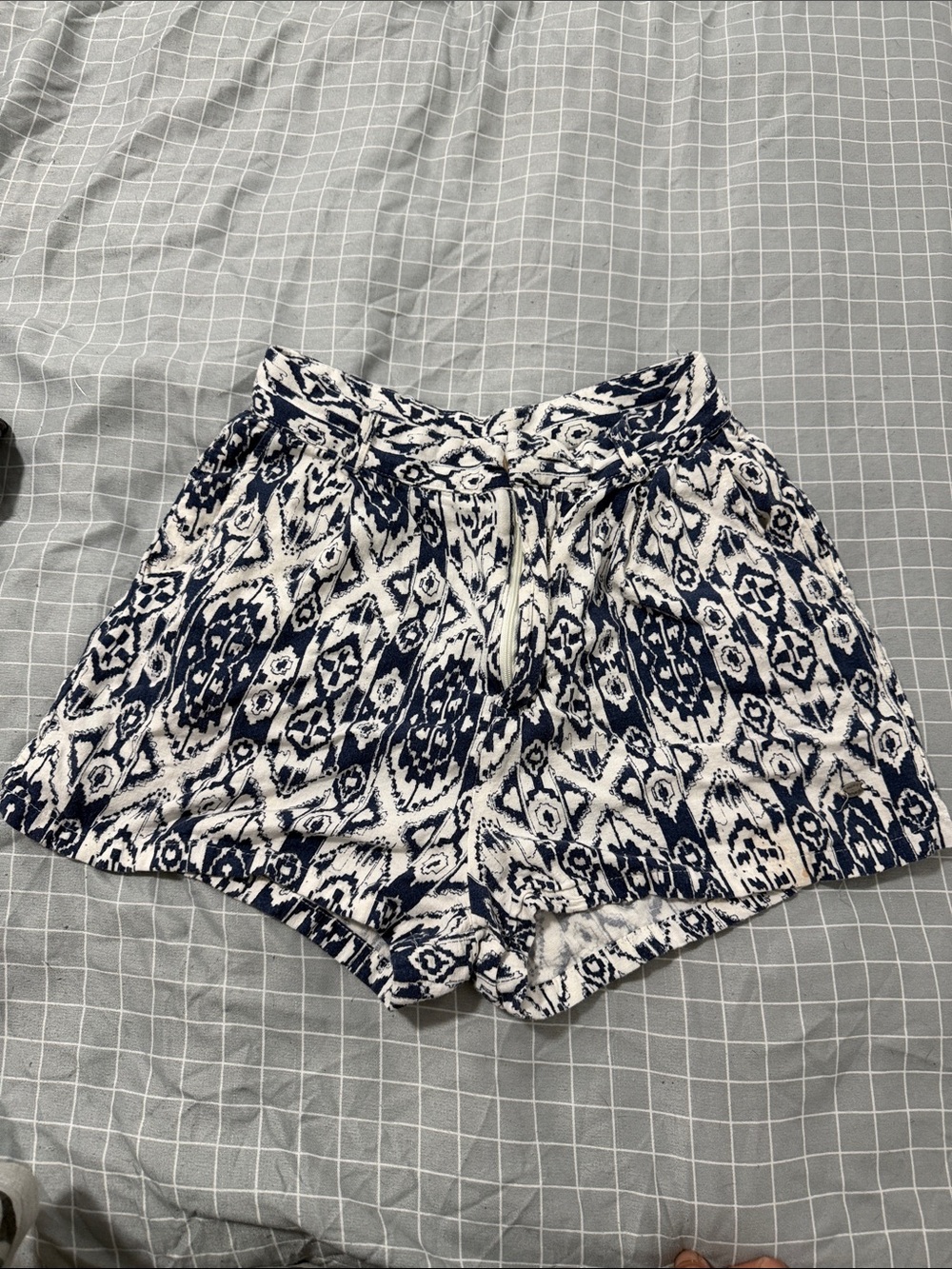Pull&Bear Navy and White Printed High-Waist Shorts